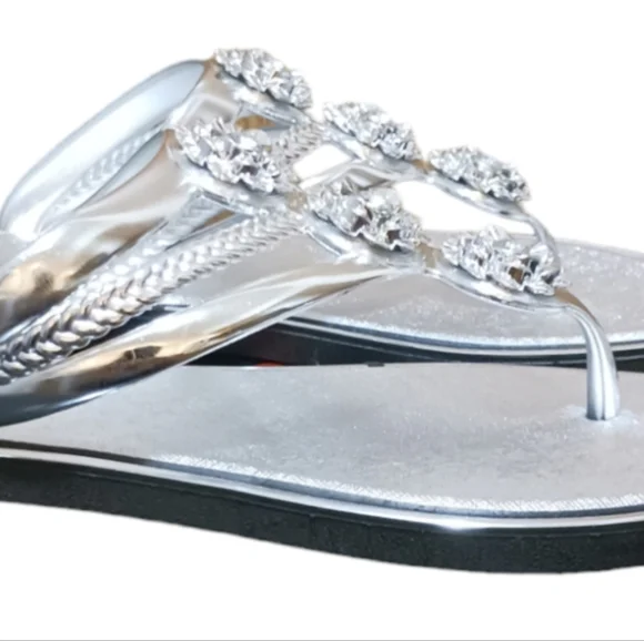 Women (Bling!)-(Diamond)-(Silver)-(Rhinestone)-(Flip Flops)-(Size: 8.5)-(Ne… - Picture 4 of 10